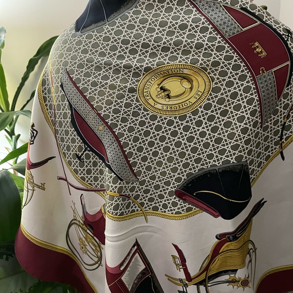 Hermès Les Voitures A Transformation Silk Scarff.